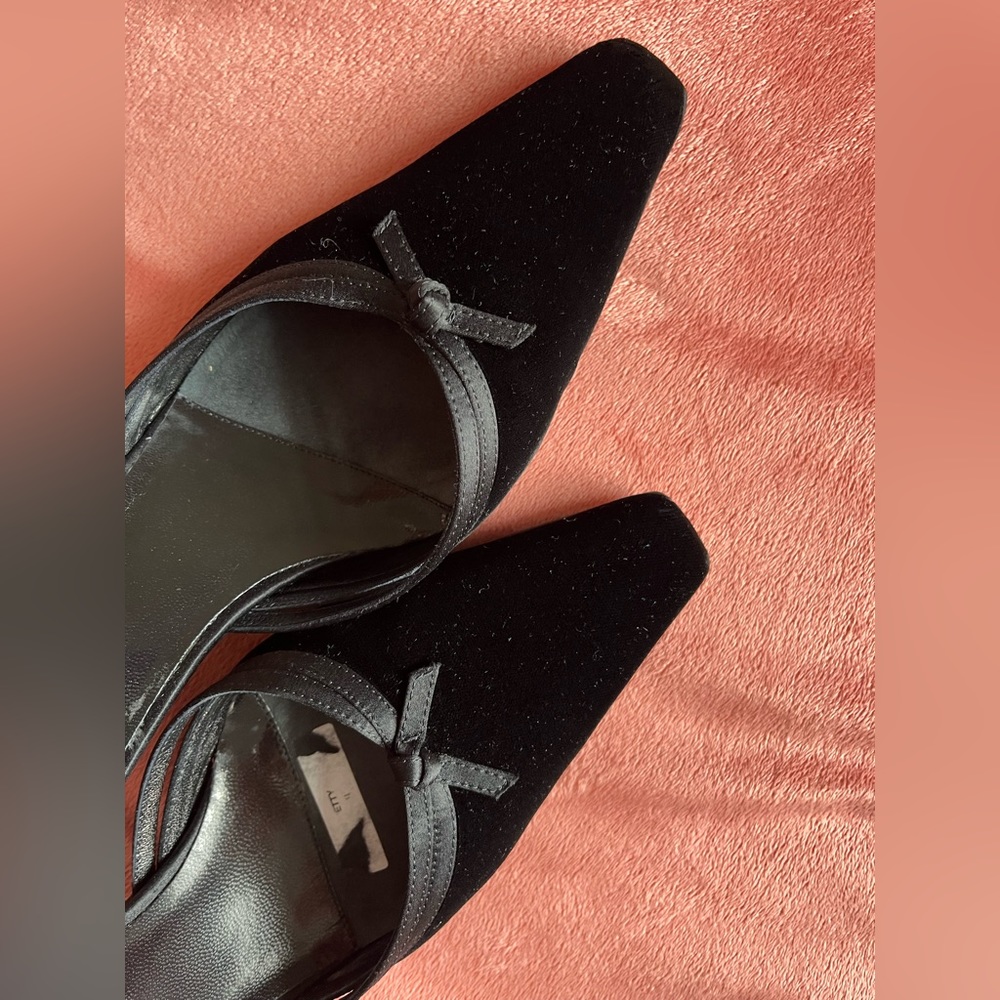 Ann Taylor black velvet kitten heel mule sz 10